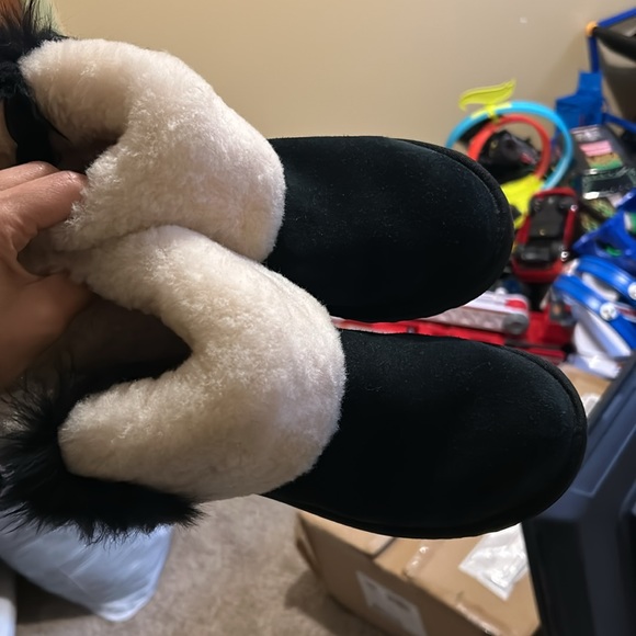 Uggs - Picture 8 of 11